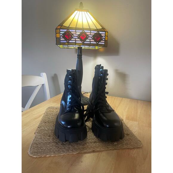 Marc Fischer Ltd Blk Womens Lug Sole Round Toe Block Heel Combat/Biker Boots S88 - Picture 1 of 9